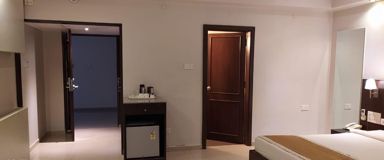 The Curzon Court Hotel Bangalore Luaran gambar