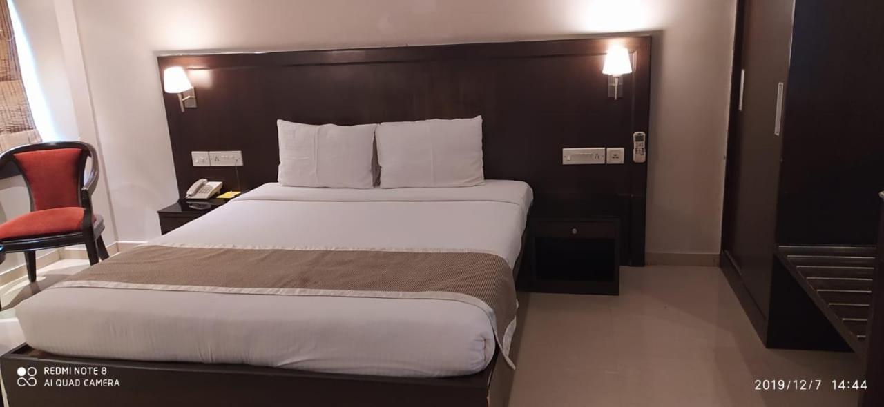 The Curzon Court Hotel Bangalore Luaran gambar
